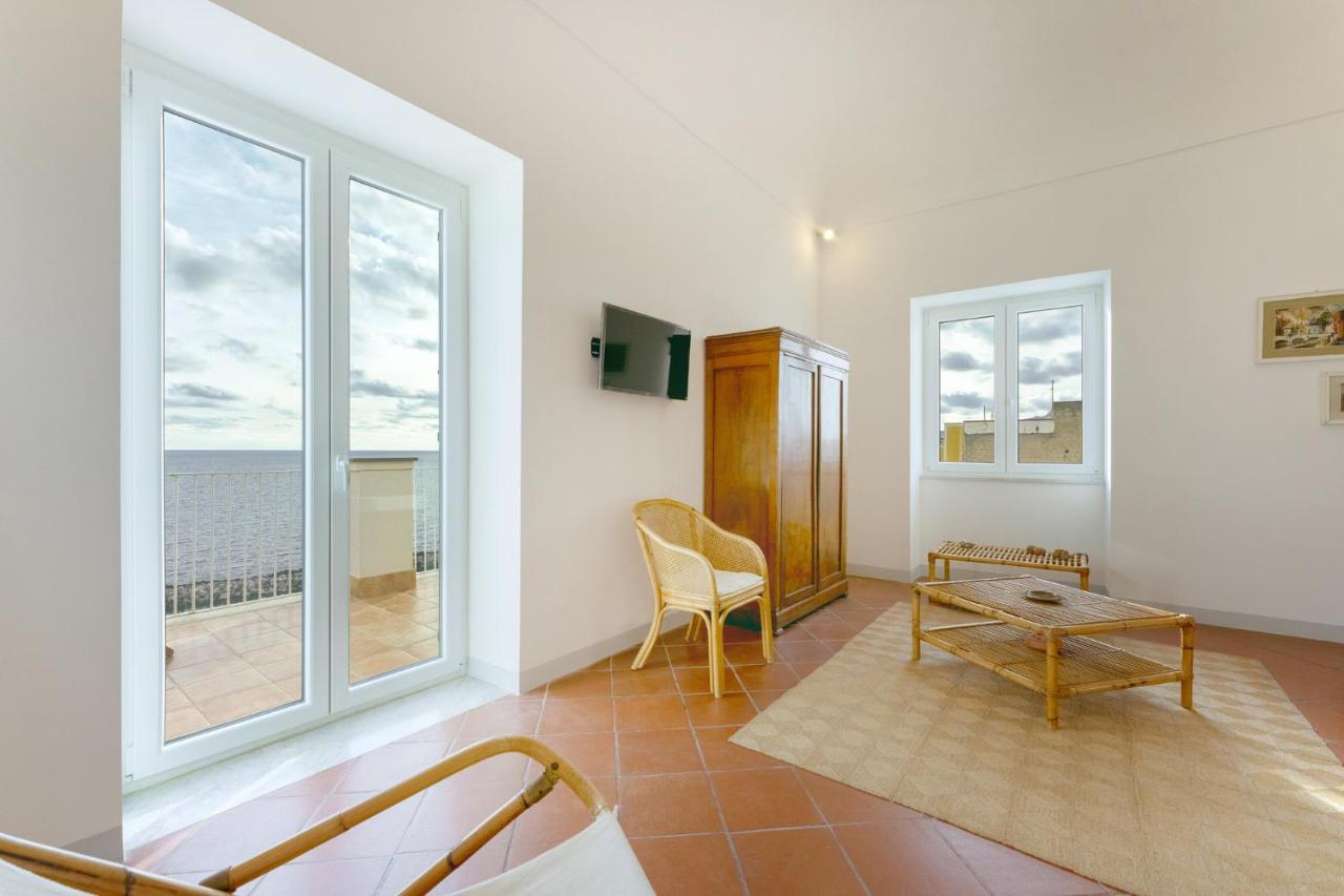 Apartmán Torretta Corricella- Punta Pizzaco Procida Exteriér fotografie